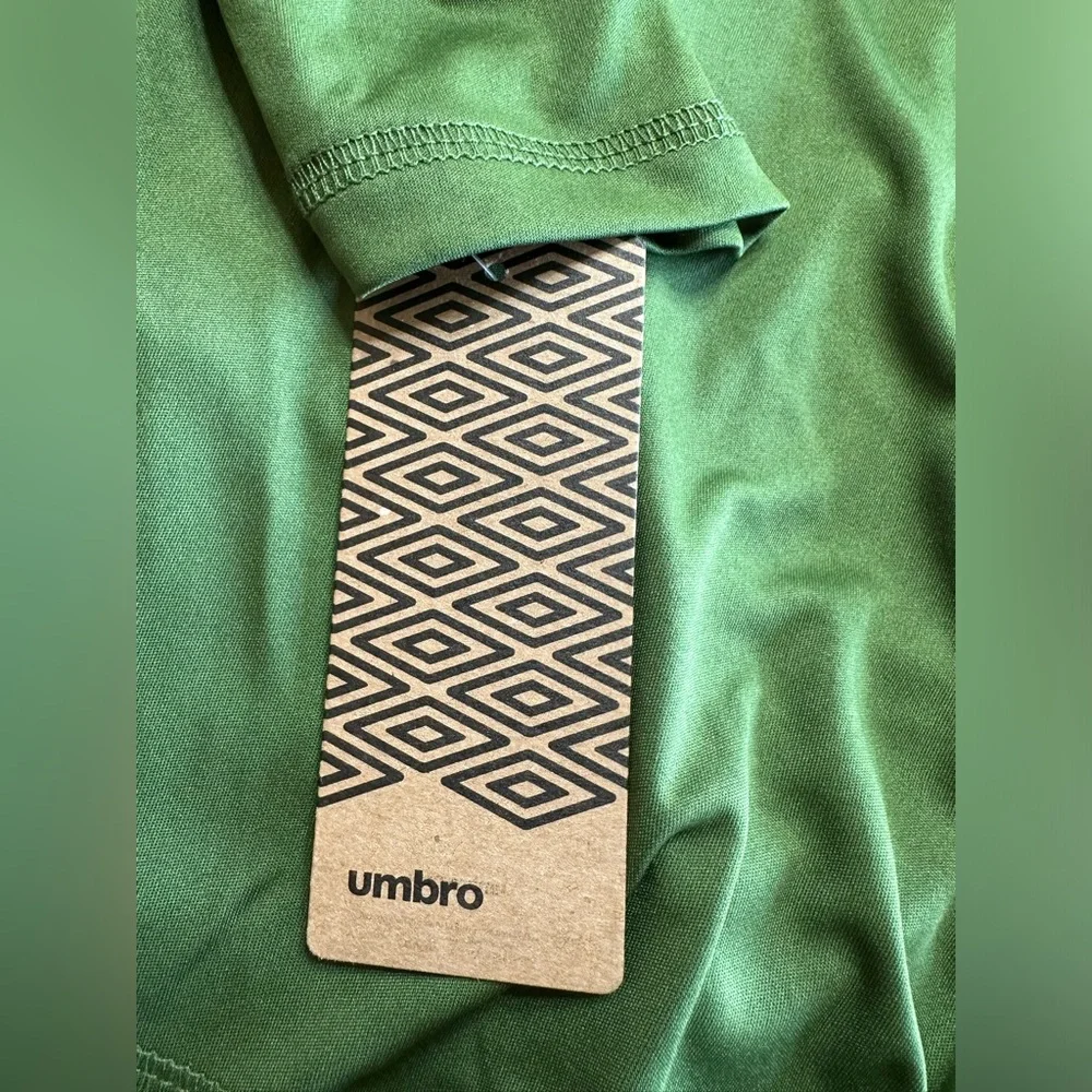 Umbro Boys Herb Bay Leaf Long Sleeve Athletic Crew Neck Shirt NWT Various Sizes